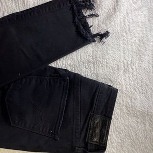Levi’s, black skinny jeans